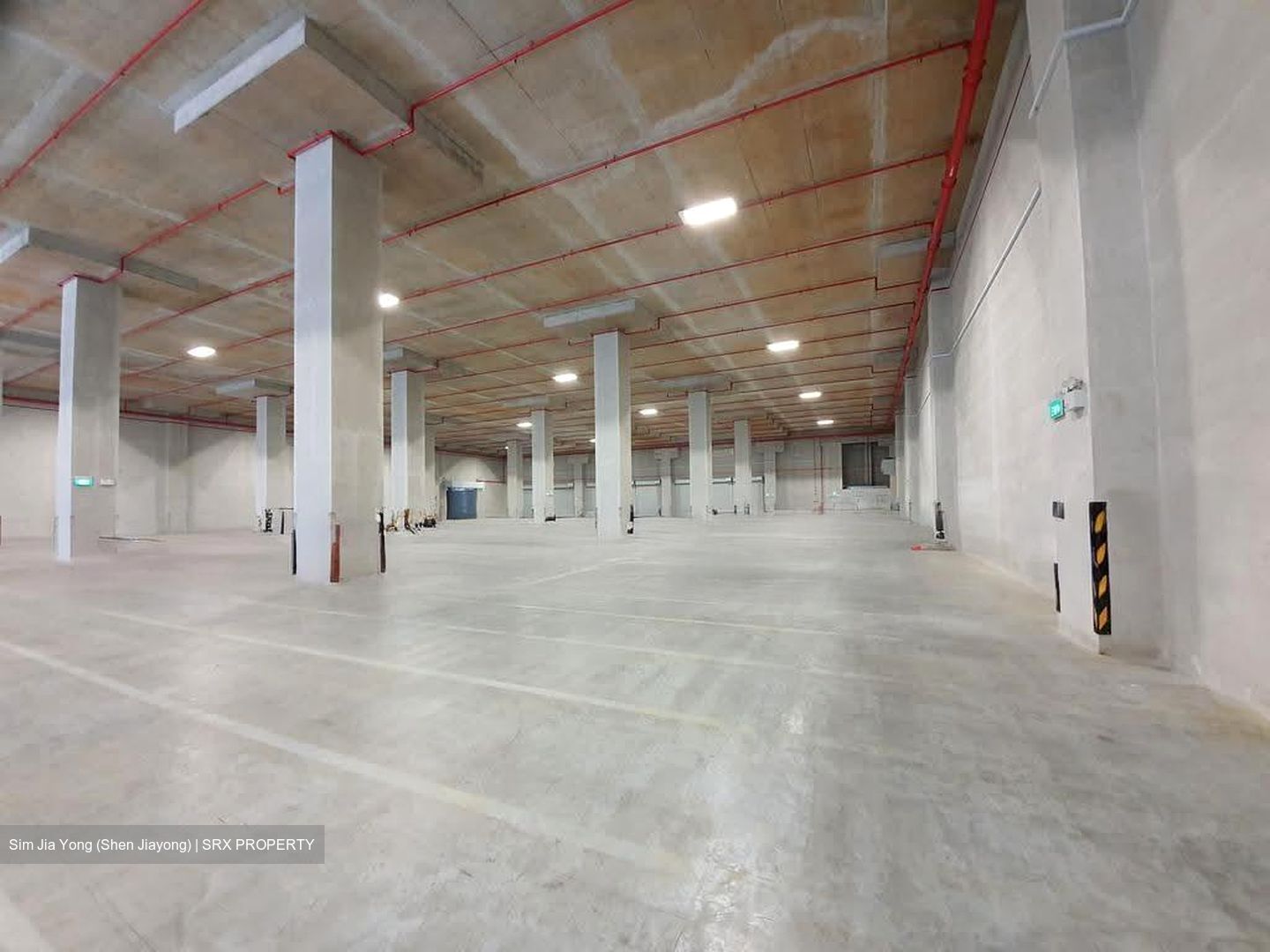Tuas South Avenue 5 (D22), Warehouse #618312431